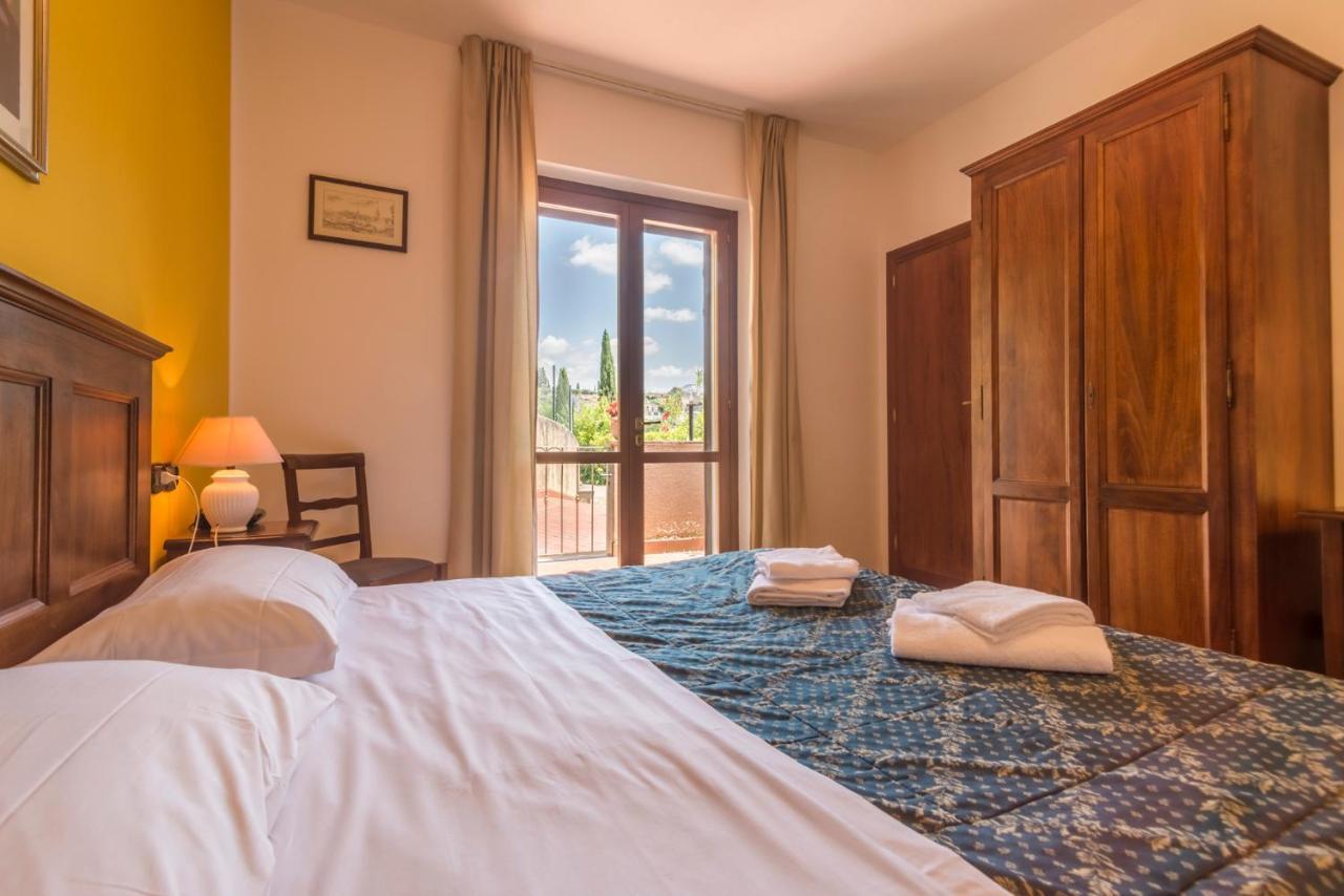 Hotel Le Rocce Magione Exterior foto