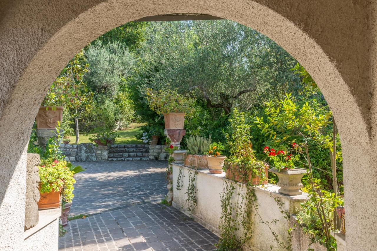 Hotel Le Rocce Magione Exterior foto