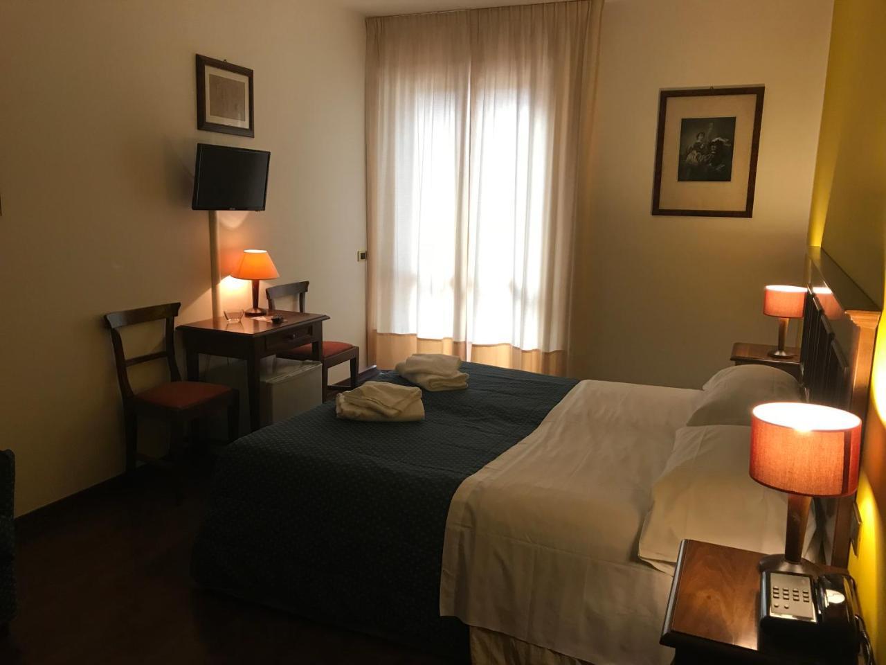 Hotel Le Rocce Magione Exterior foto