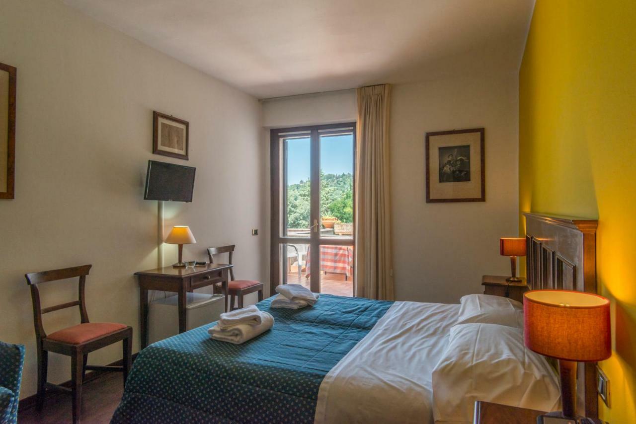 Hotel Le Rocce Magione Exterior foto